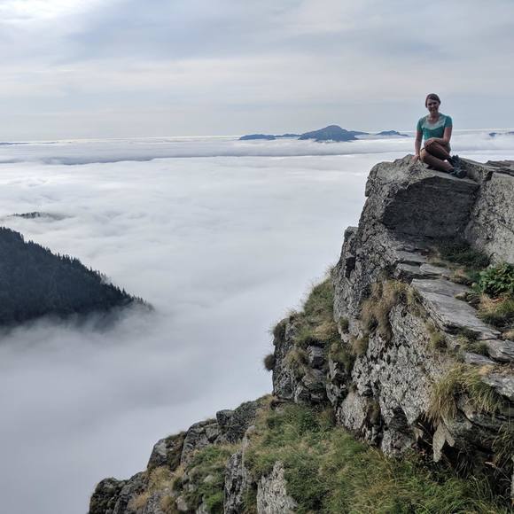 Meet your Posher, Alexandra - Picture 1 of 1